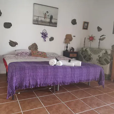 Casa Junto A La Colina