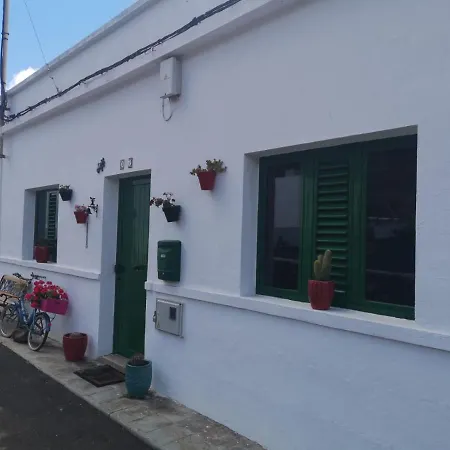 Апартаменты Casa Junto A La Colina *